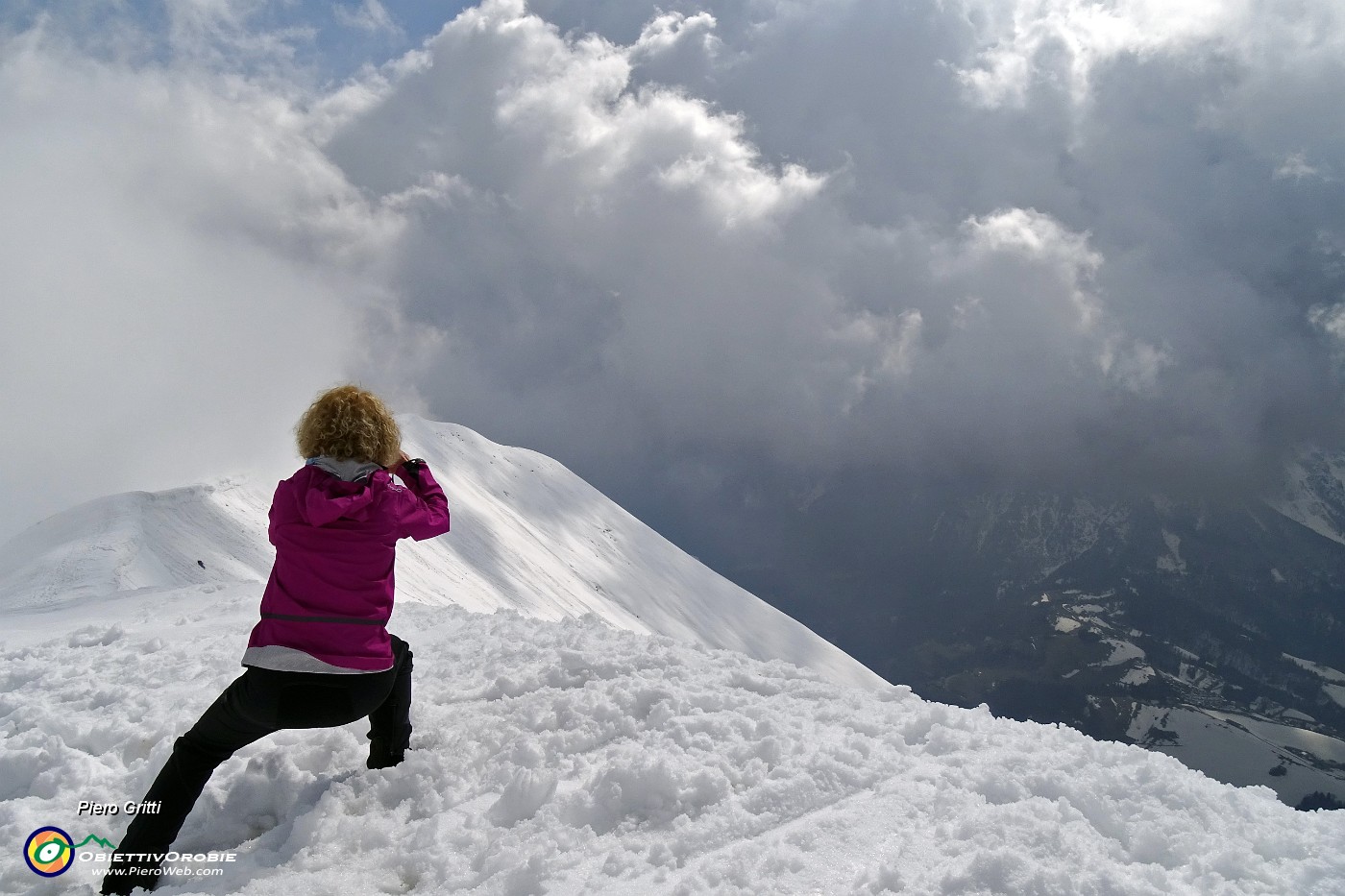 04 Da Cima Grem...una spera di sole ...una raffica di foto !.JPG -                                
